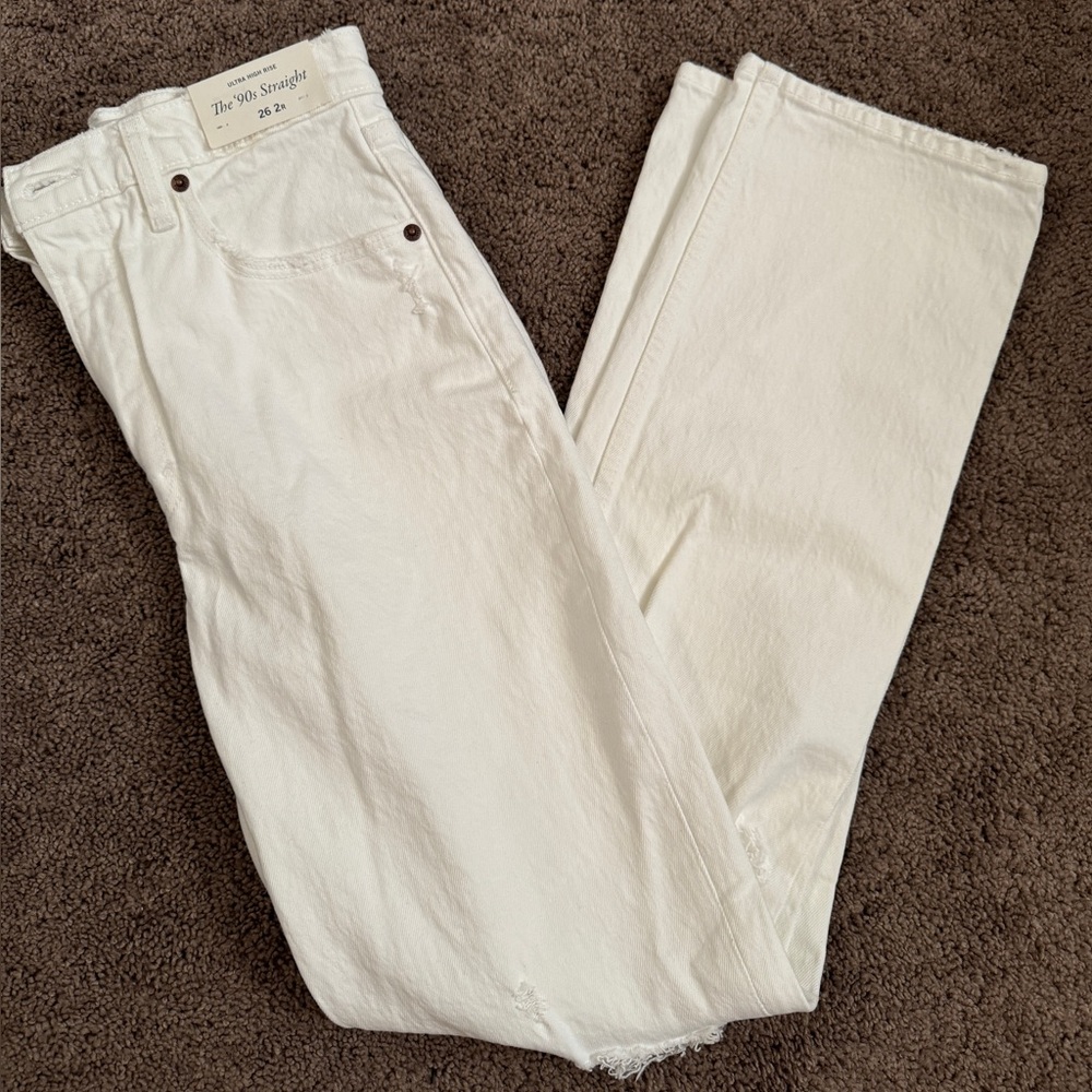 NWT Abercrombie 90s Straight Jean